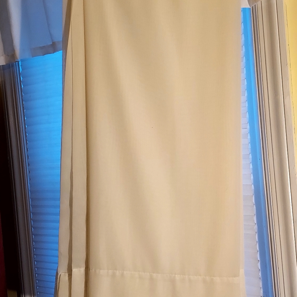 Sheer curtain panels